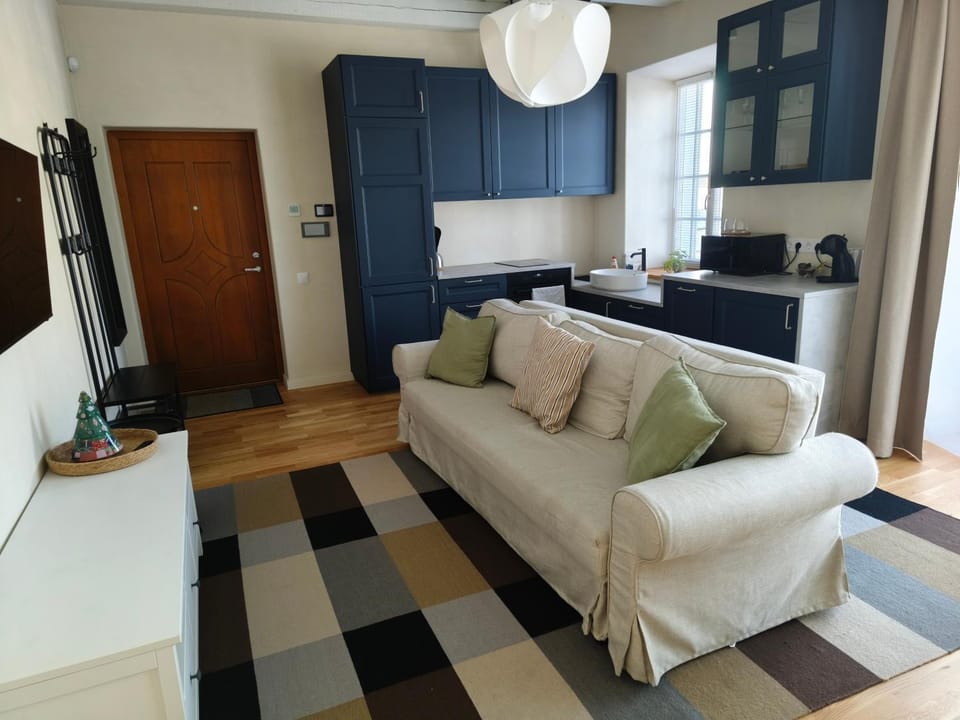 Kitchen or kitchenette, Living room