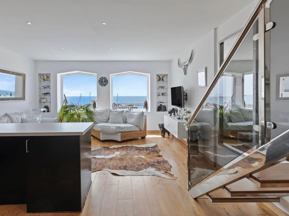 Puerto Banus, Marbella, Penthouse Apartment, Near Golf Apartment in Marbella