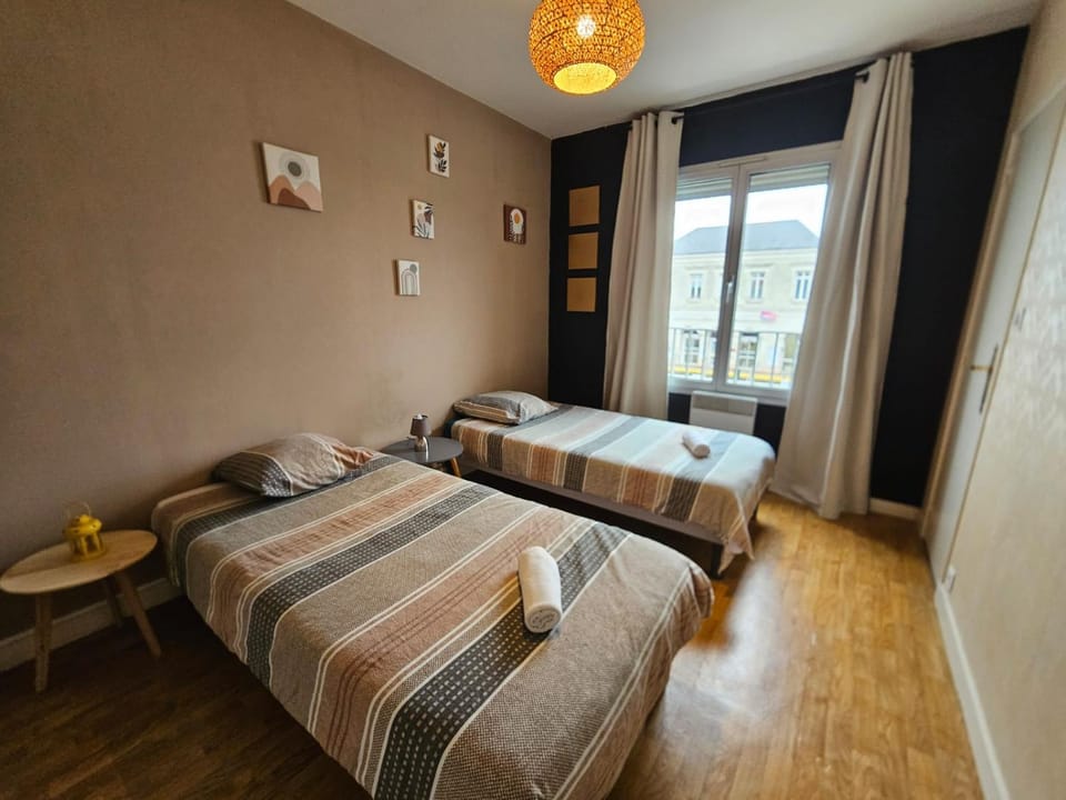 Quai de la Gare, Appartement étape, 2 chambres, face à la Gare Apartment in Nouvelle-Aquitaine