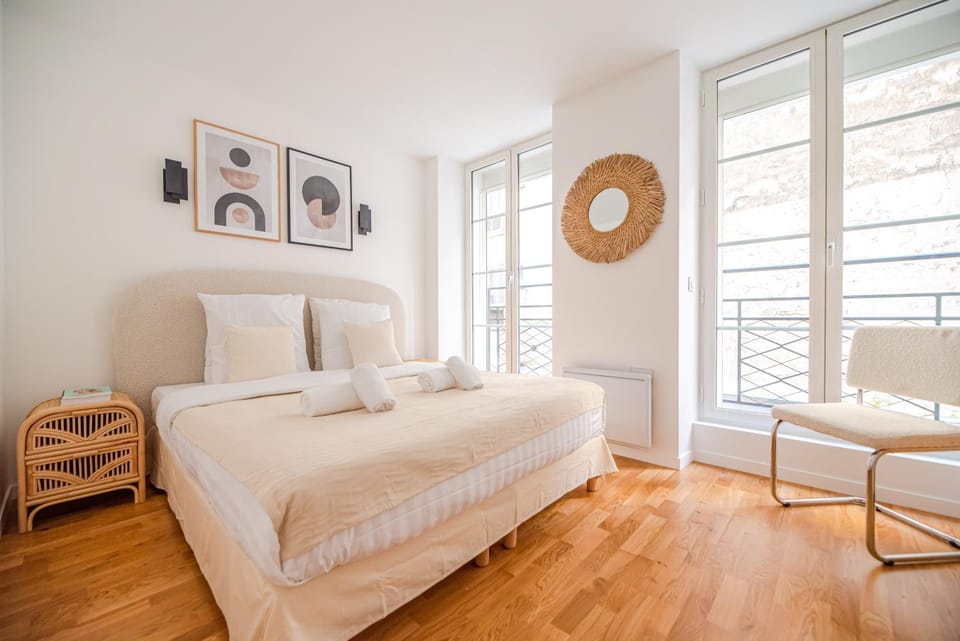 Bed, Bedroom