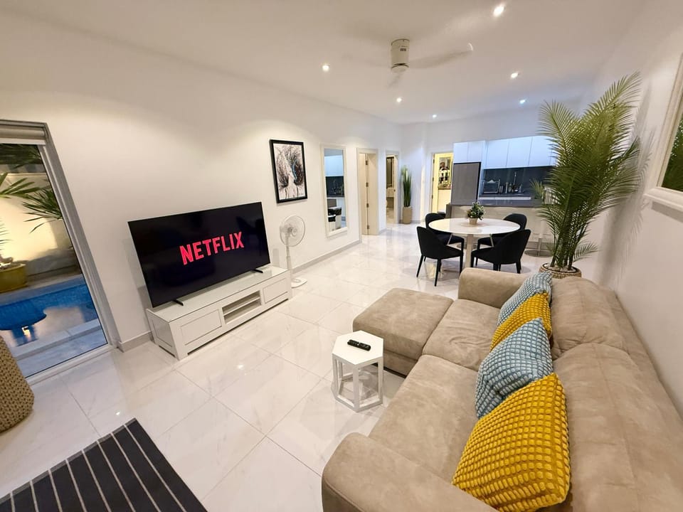 TV and multimedia, Seating area