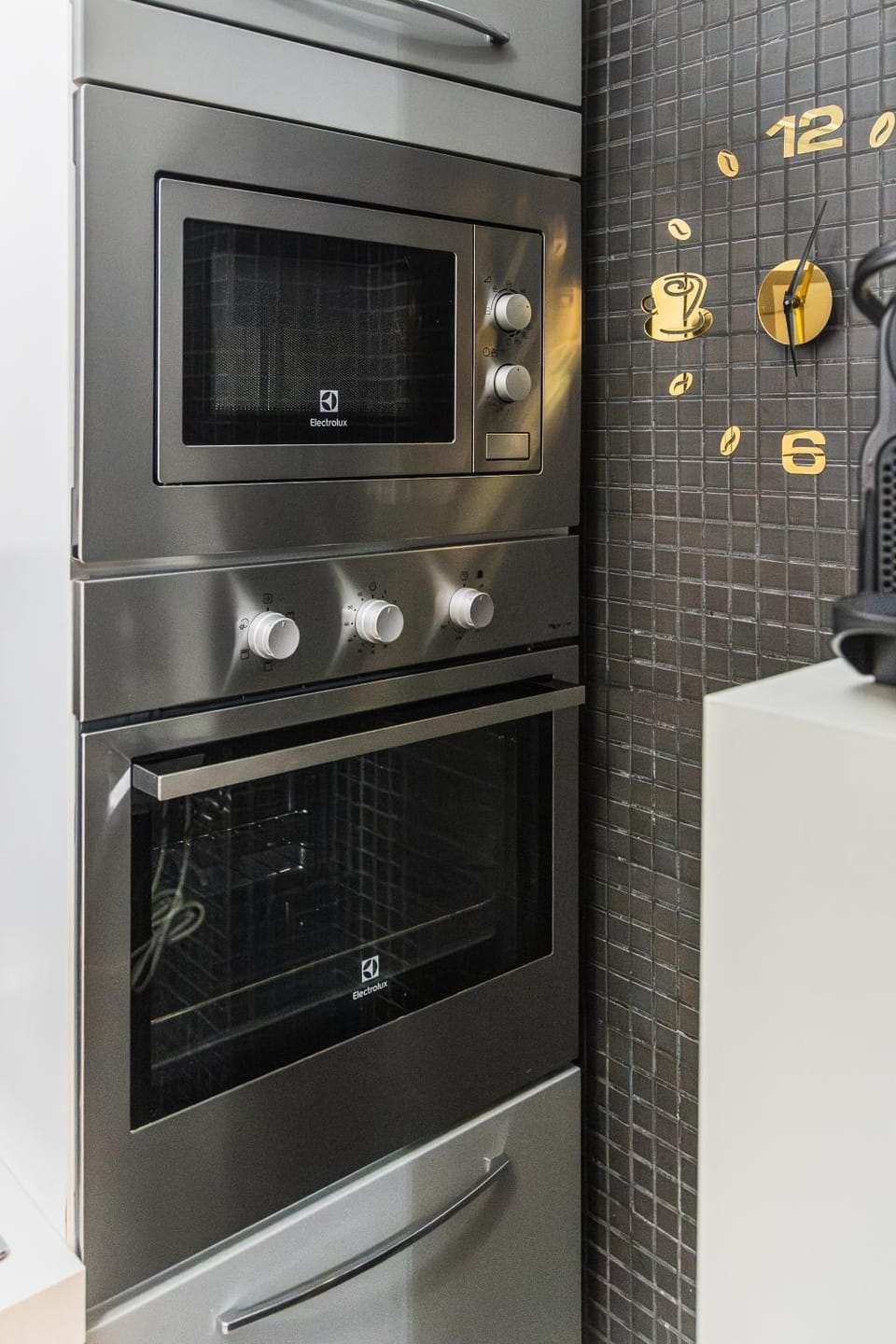 Kitchen or kitchenette, oven, stove