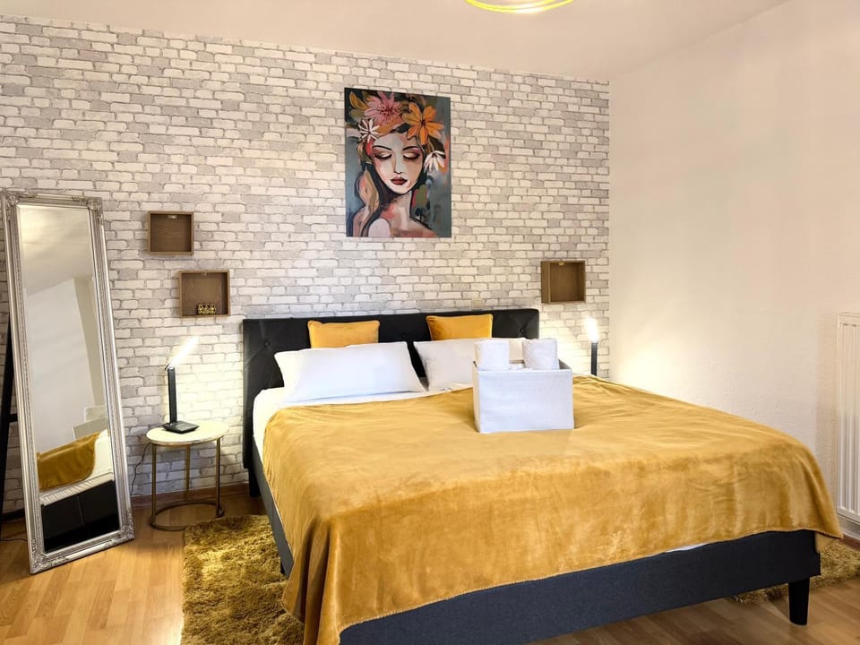 Bed, Bedroom
