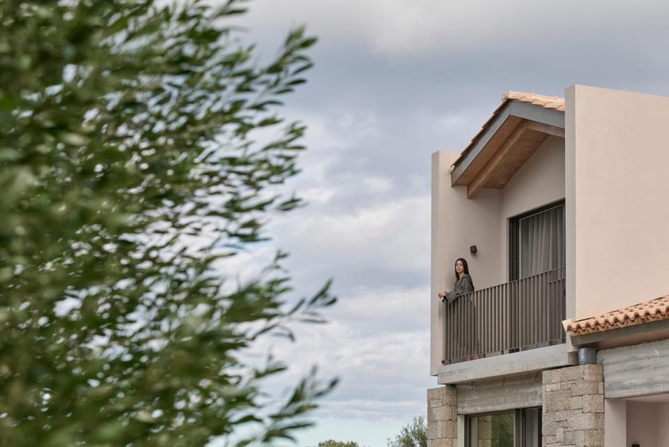 Property building, View (from property/room), Balcony/Terrace