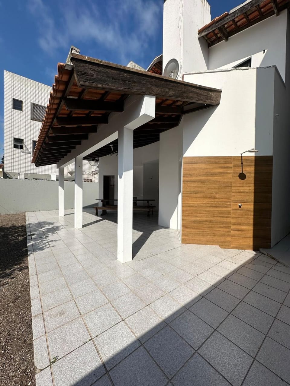 Property building, Day