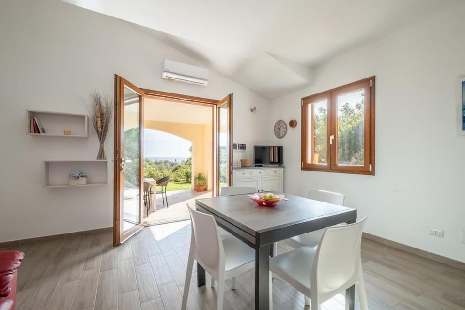 Beautiful sea view- Privacy and relax Apartment in Costa Rei