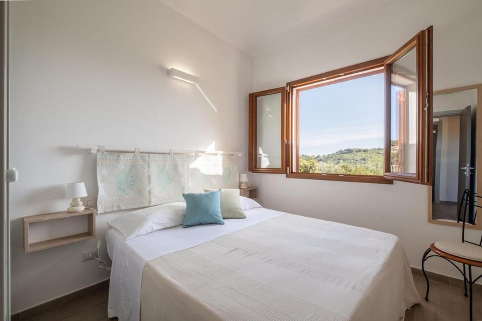 Beautiful sea view- Privacy and relax Apartment in Costa Rei
