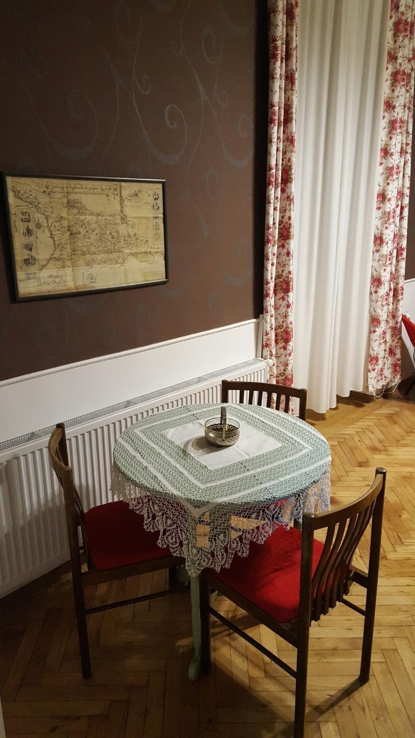 Seating area