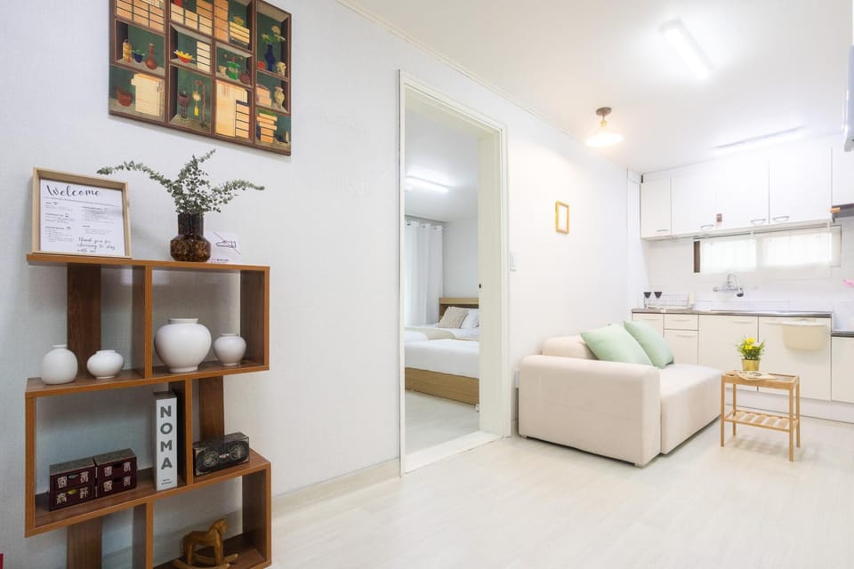 Living room, Area and facilities