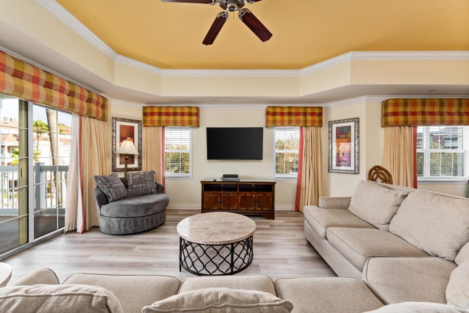 Villas South Paradise, 3 bed, 3 bath, Near Attractions, Reunion Membership, 1347 Apartment in Four Corners