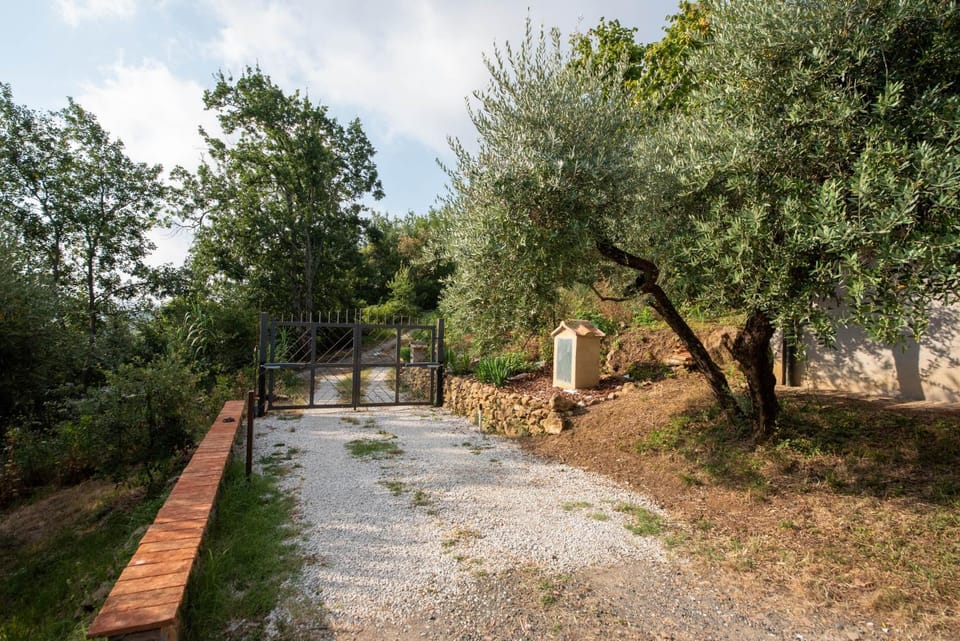 Villa Thesan Villa in Volterra