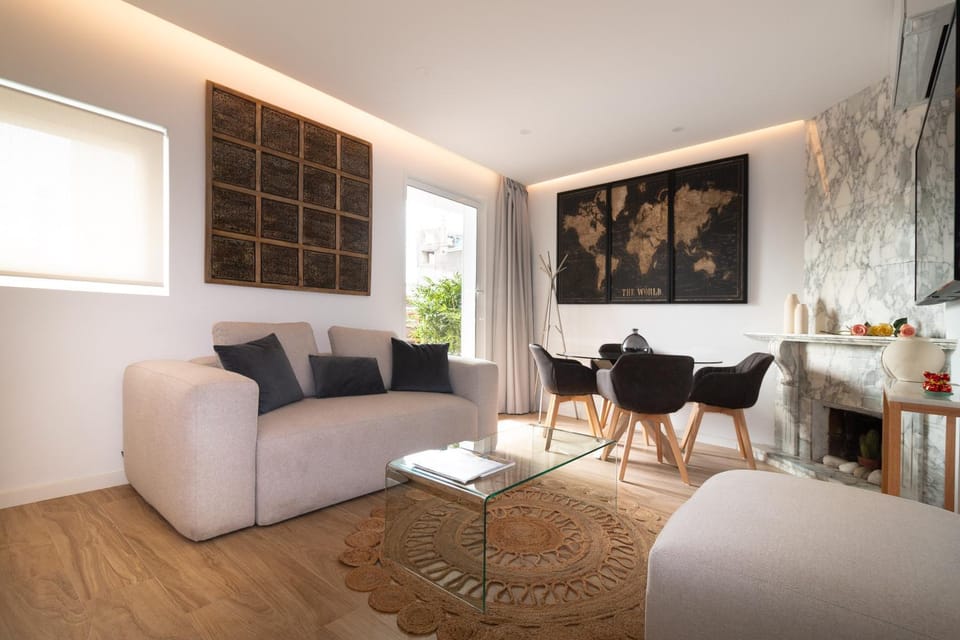 TV and multimedia, Living room, Dining area