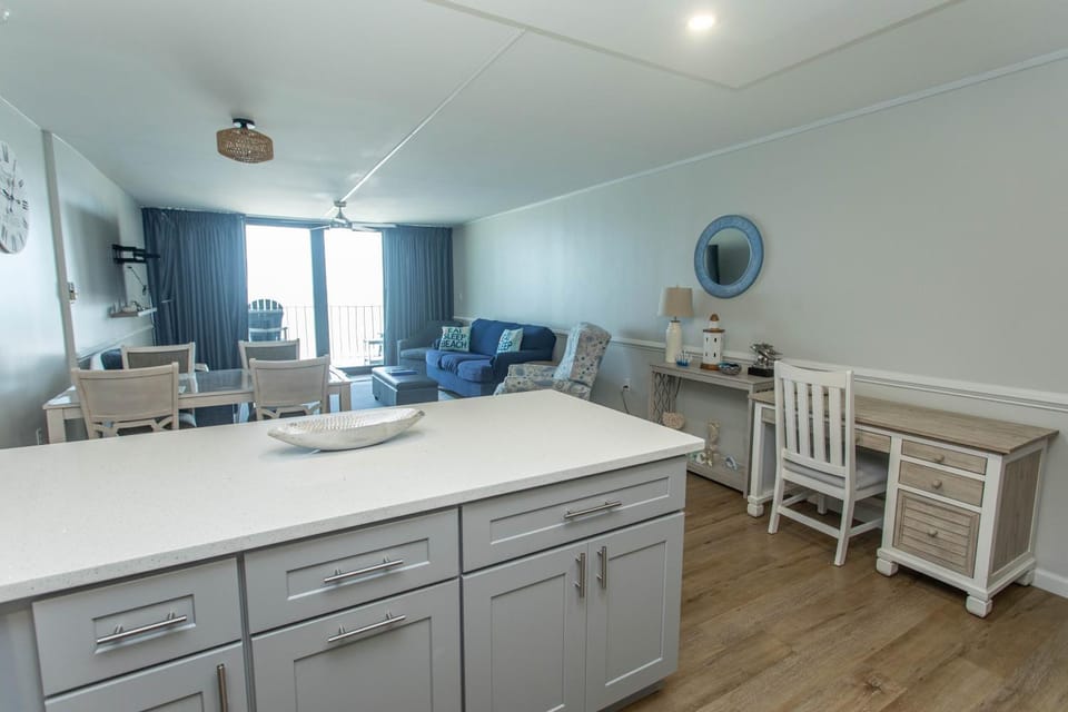 ROYAL GARDEN RESORT 601 condo Apartment in Garden City