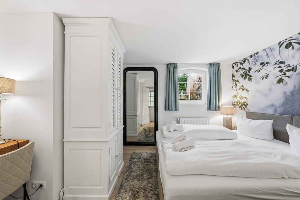 Bed, Photo of the whole room, Bedroom, towels, wardrobe