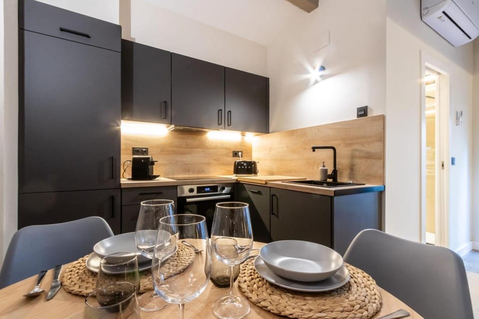Petit Luxe Del Vall Apartment in Terrassa