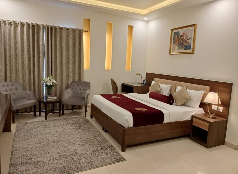 Hotel Kelvish Plaza-Delhi Airport Hotel in New Delhi