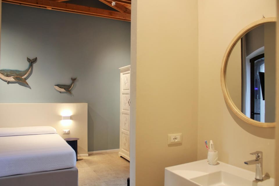 Bathroom, Bedroom