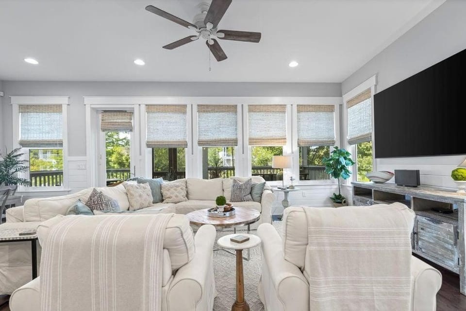 Seagrove Sunshine House in South Walton County