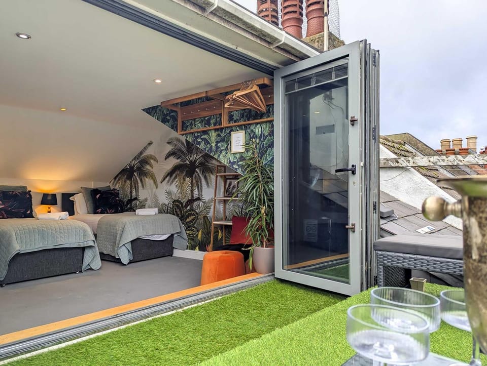Bed, Day, View (from property/room), Balcony/Terrace, Seating area, Bedroom