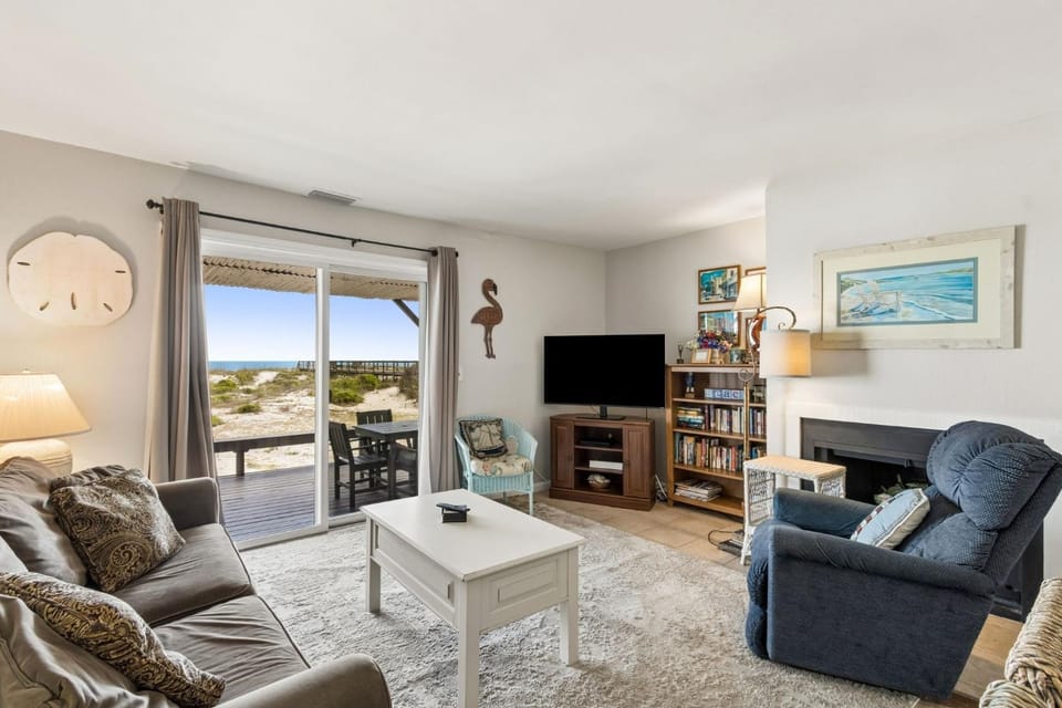Relaxed Atmosphere in S Fletcher Duplex House in Fernandina Beach