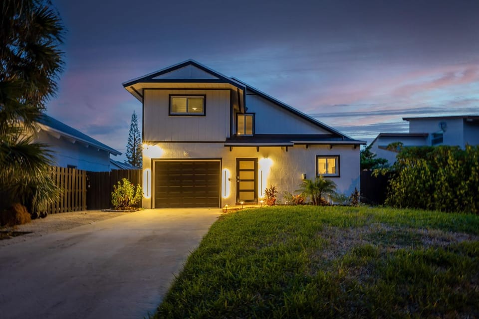 Property building, Night