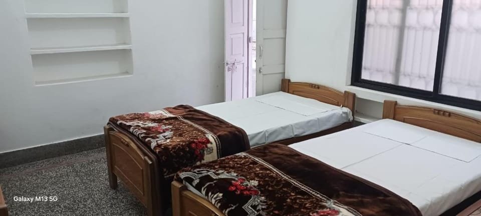Geetanjali Home Stay Vacation rental in Uttar Pradesh