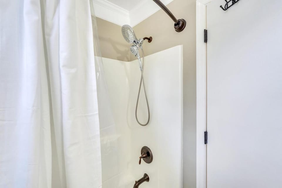 Cozy Retreat near Savannah House in Richmond Hill