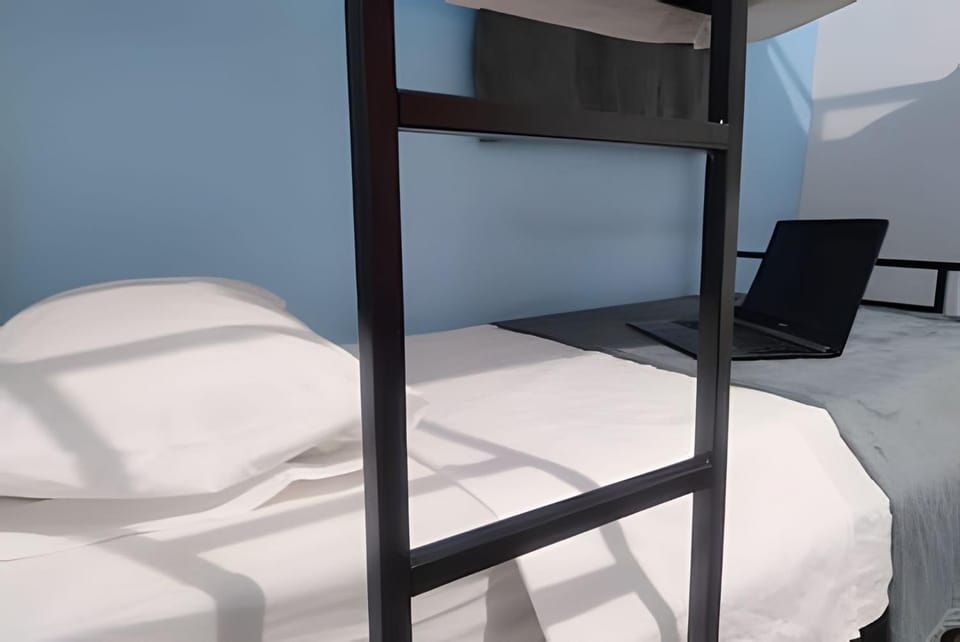 bunk bed
