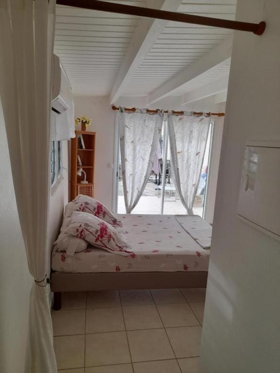 Le studio de Jeannine Apartment in Leeward Islands