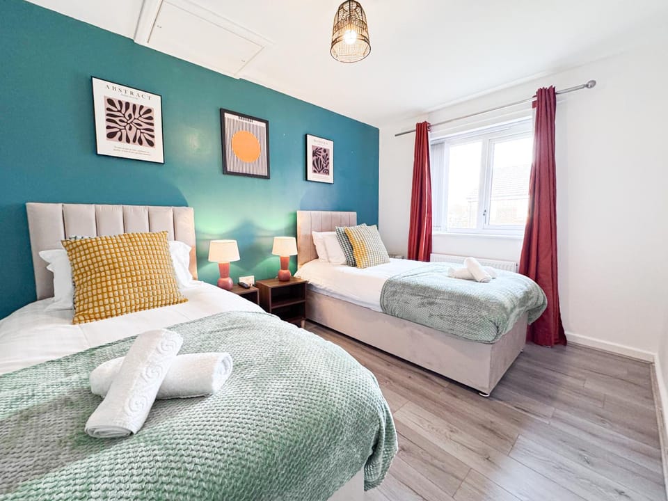 Bed, Photo of the whole room, Bedroom, heating, internet, towels