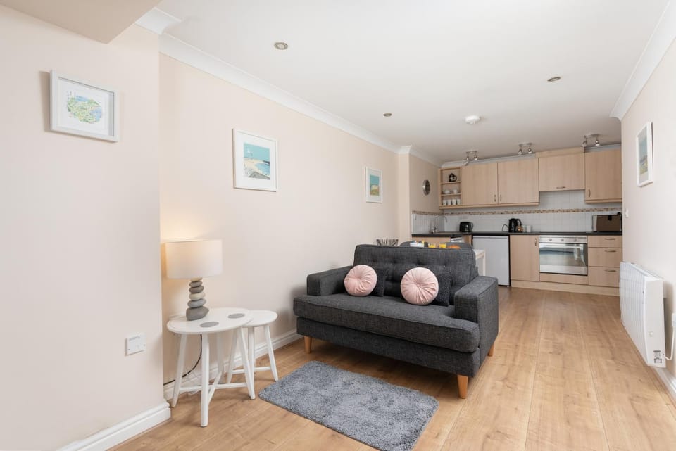 Living room, Dining area, kitchen