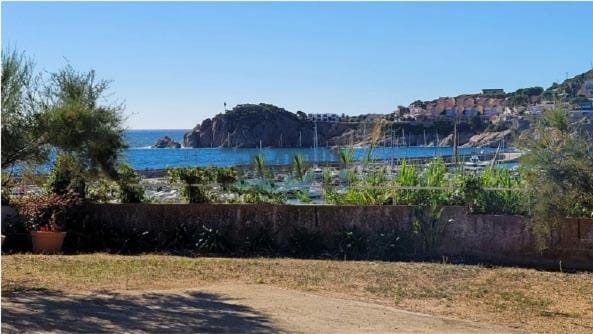 Cosy Coastal Haven Apartment in Baix Empordà