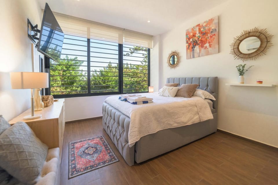 Bed, Bedroom