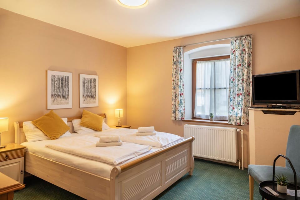 Property building, Living room, Bedroom