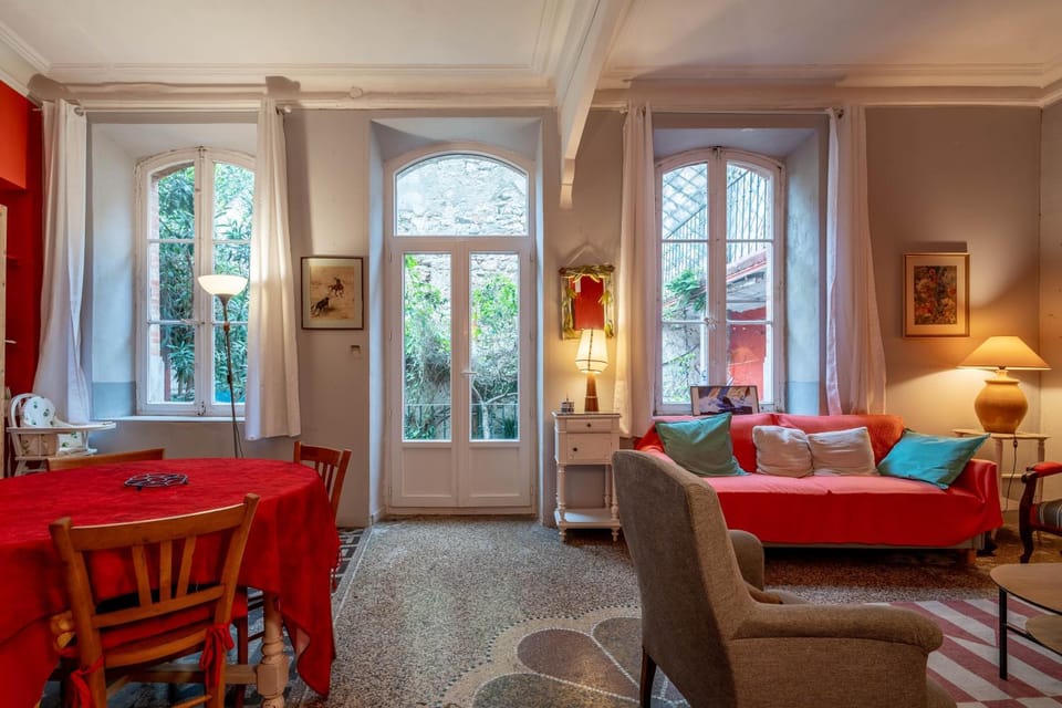Property building, Living room
