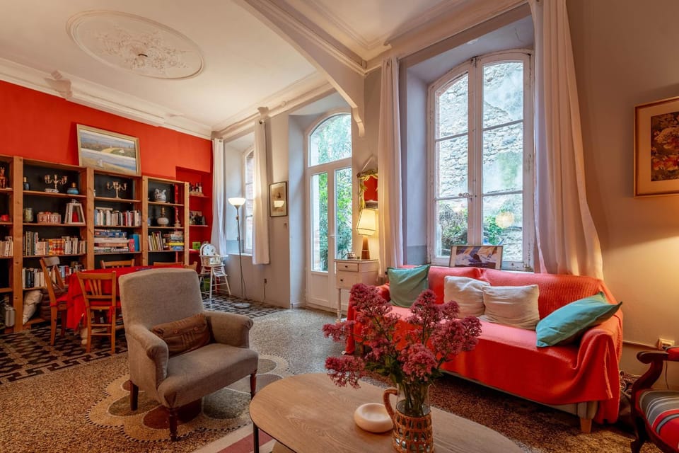 Property building, Living room