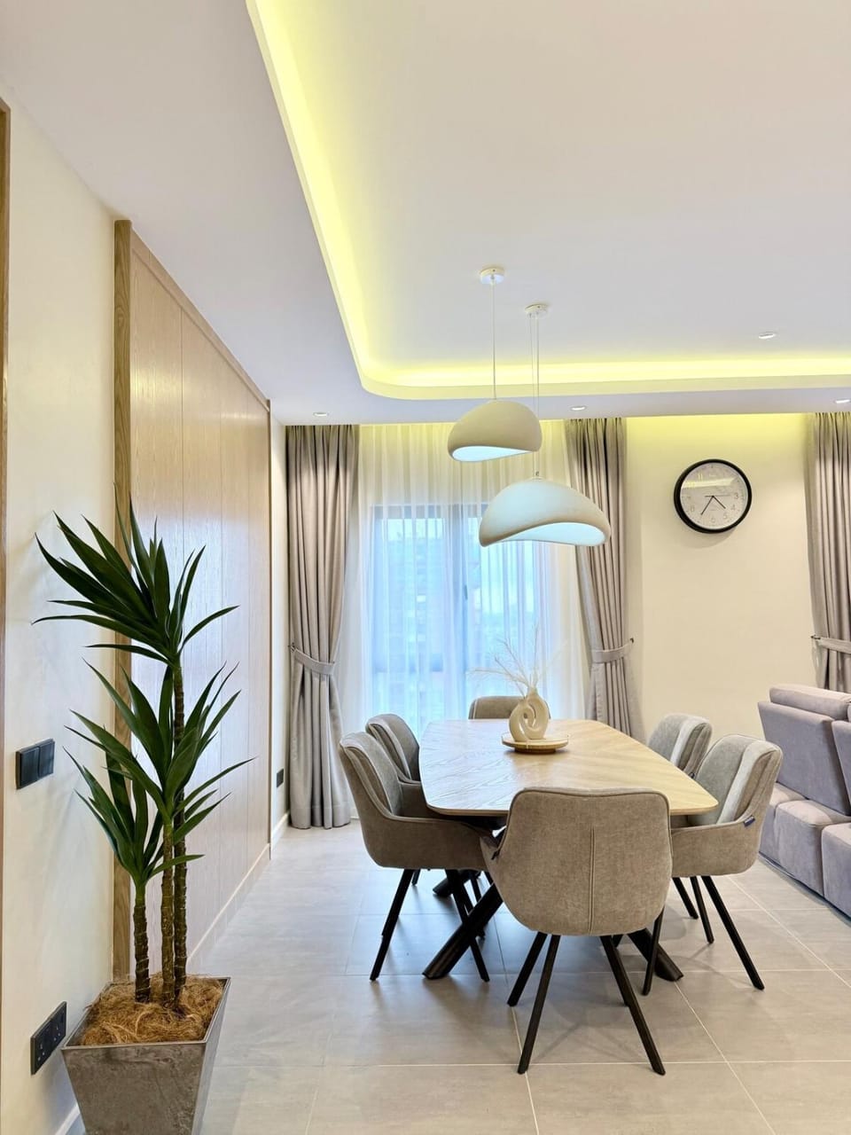 Living room, Dining area