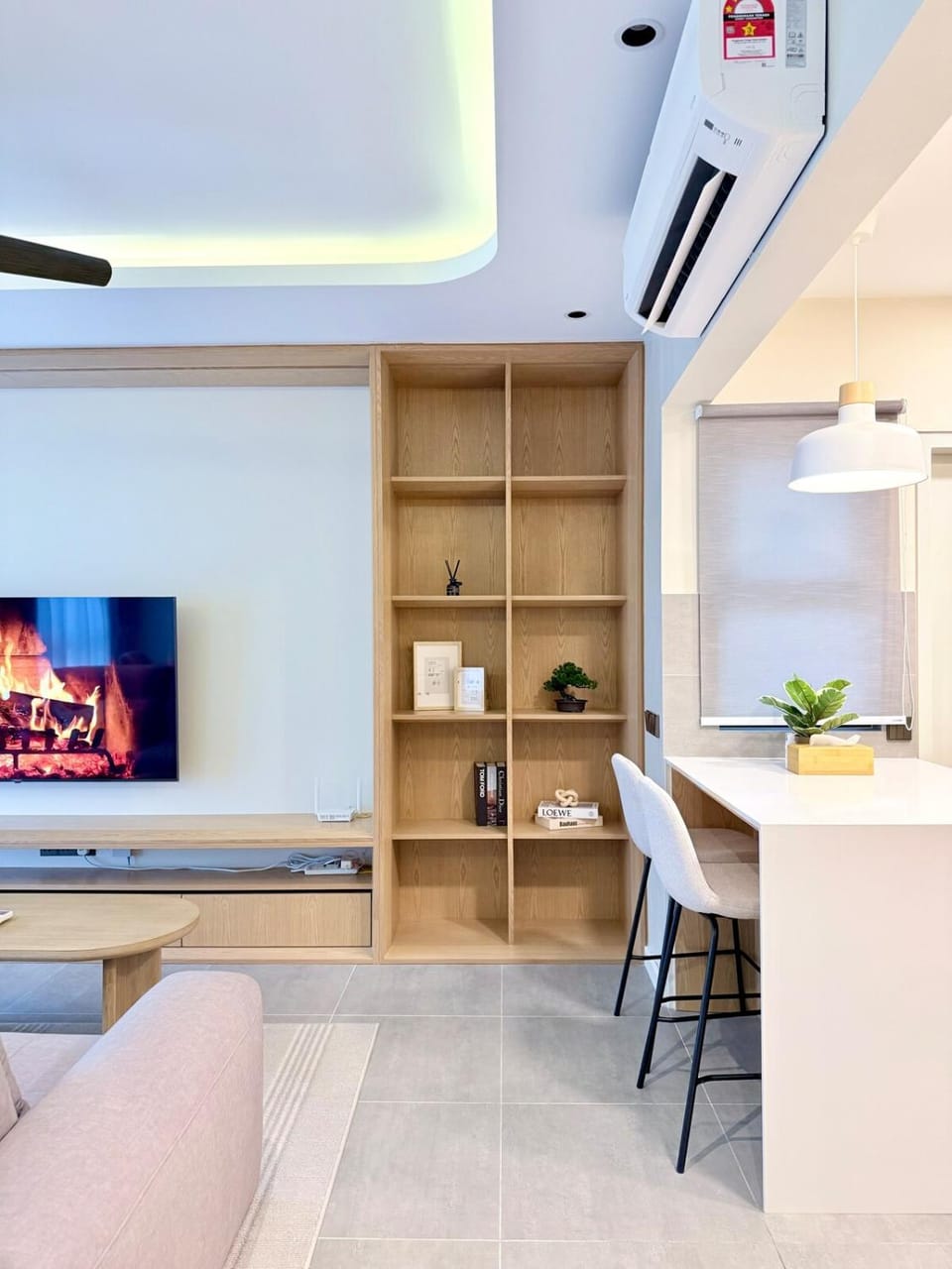 TV and multimedia, Living room, air conditioner
