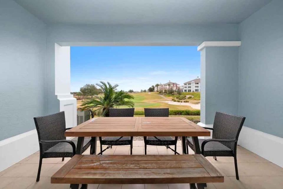 Heritage Luxury, 3 bed, 2 bath, Golf Course Views, Reunion Membership, 1351 Apartment in Four Corners