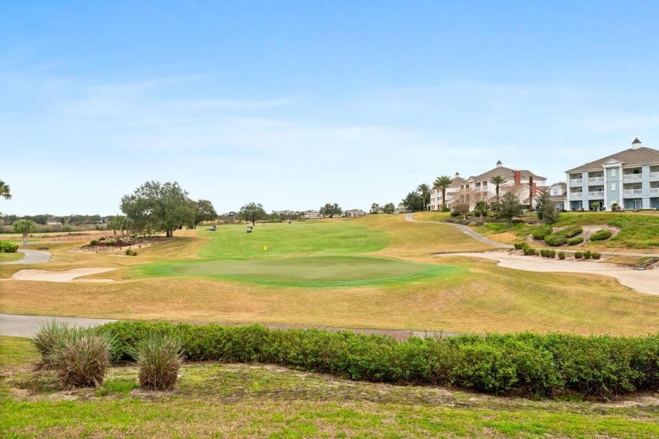 Heritage Luxury, 3 bed, 2 bath, Golf Course Views, Reunion Membership, 1351 Apartment in Four Corners
