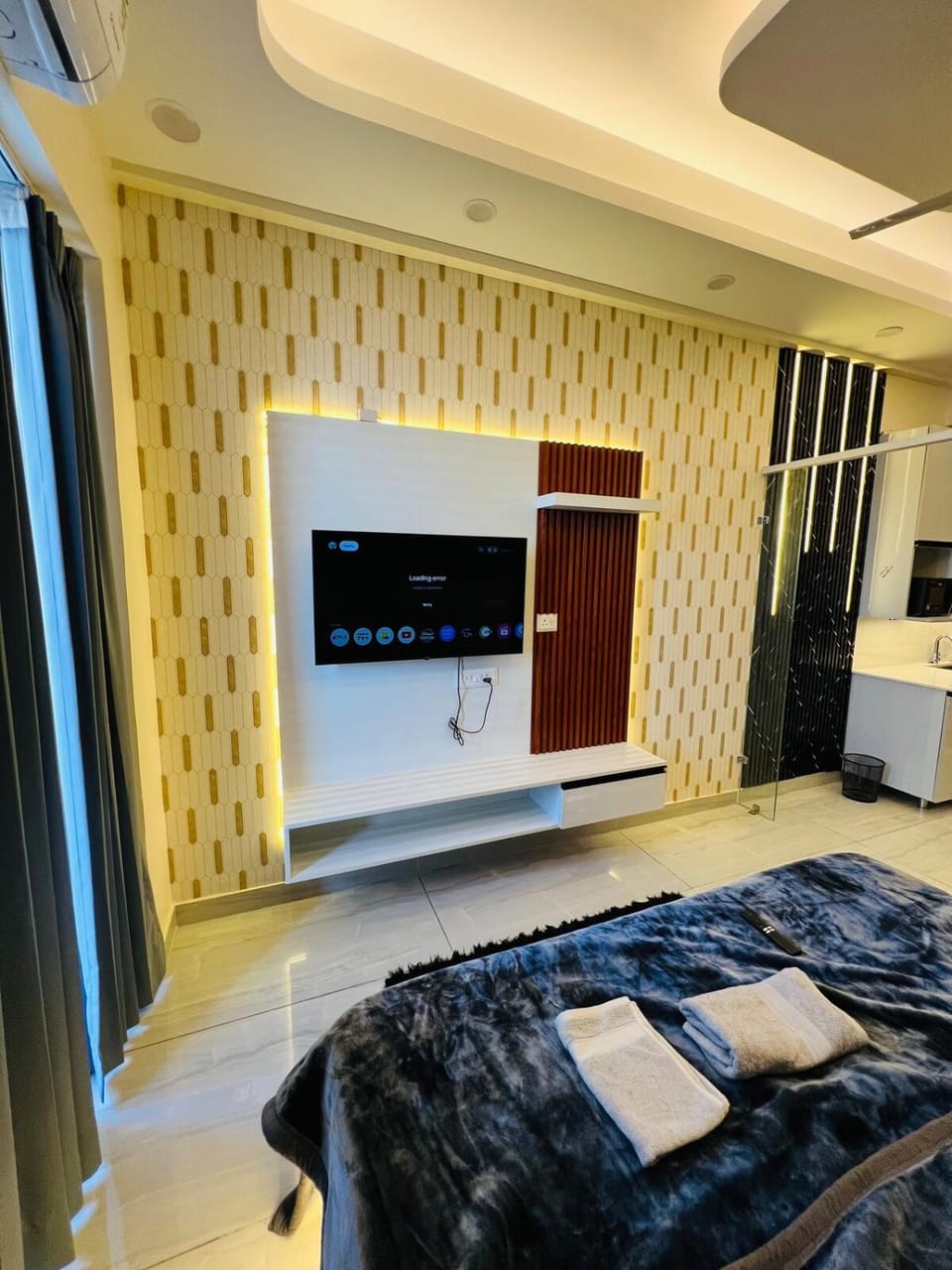 Skyloon Stays Apartment in Noida