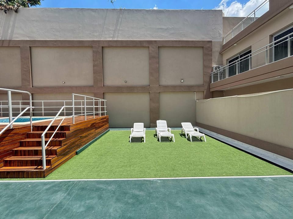 Patio, Garden, Swimming pool, sunbed
