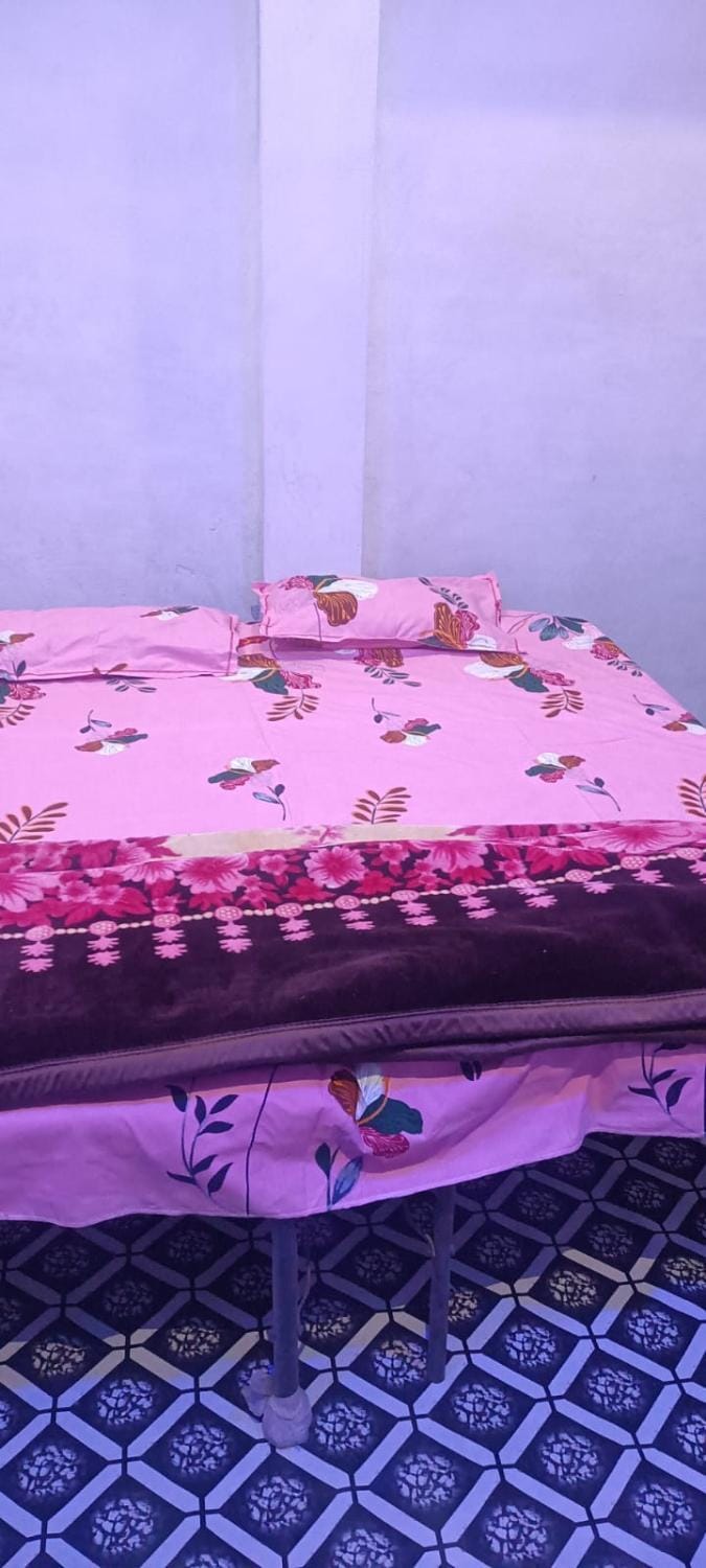 Anshi Stayroom Vacation rental in Uttar Pradesh