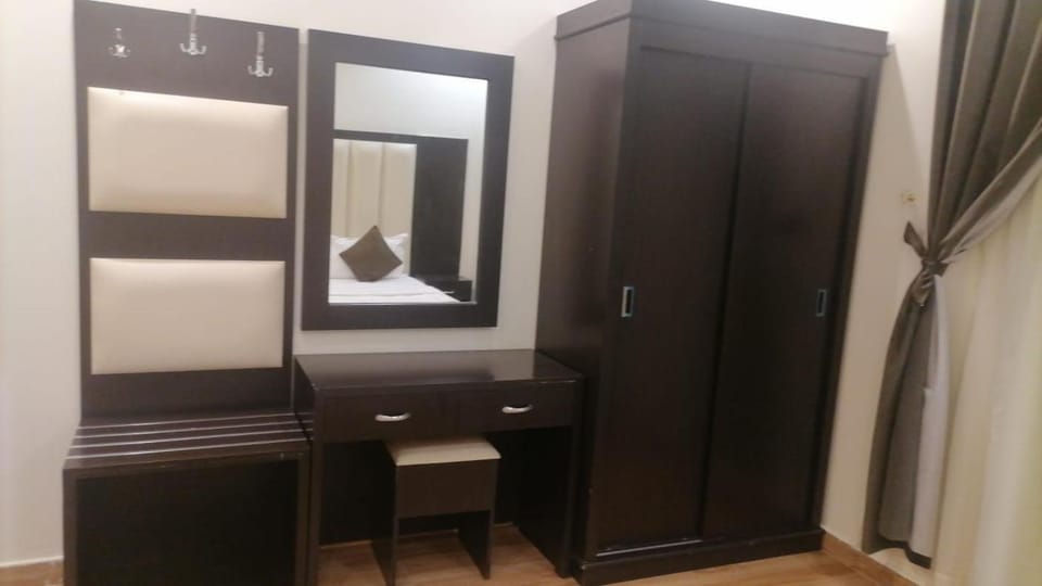 مساكن الفخامة للشقق المخدومة طويق Hotel in Riyadh