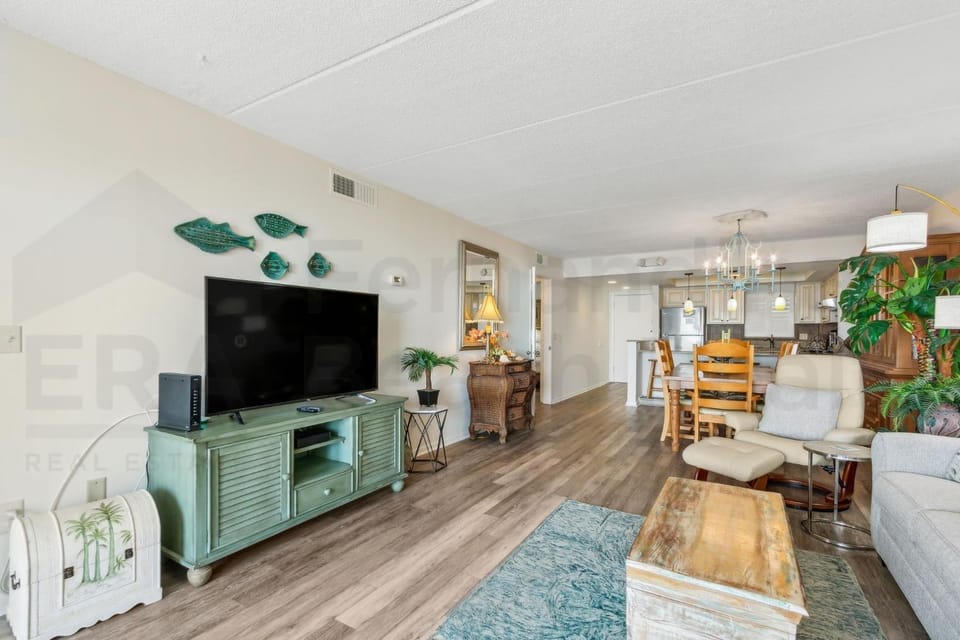 Atlantic View Tropical Condo Apartment in Fernandina Beach