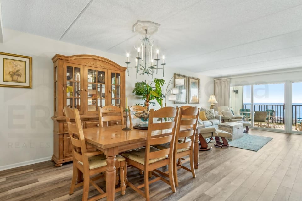Atlantic View Tropical Condo Apartment in Fernandina Beach