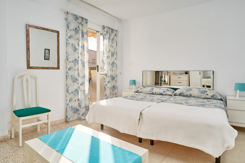 Living room, Bedroom
