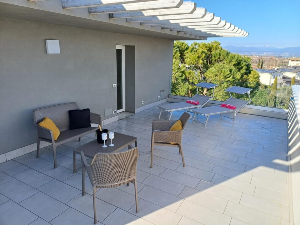 Balcony/Terrace, Dining area