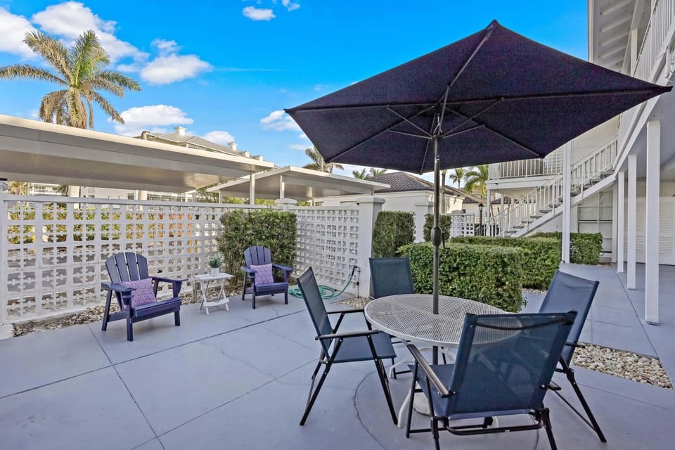Coastal waterfront condo located in Olde Marco House in Marco Island