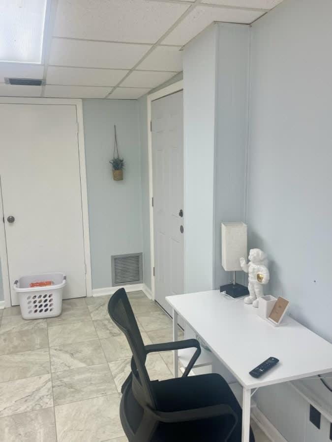 Midtown at Marion Blue - 1BR 1BA - Close to FAMU FSU TMH House in Tallahassee